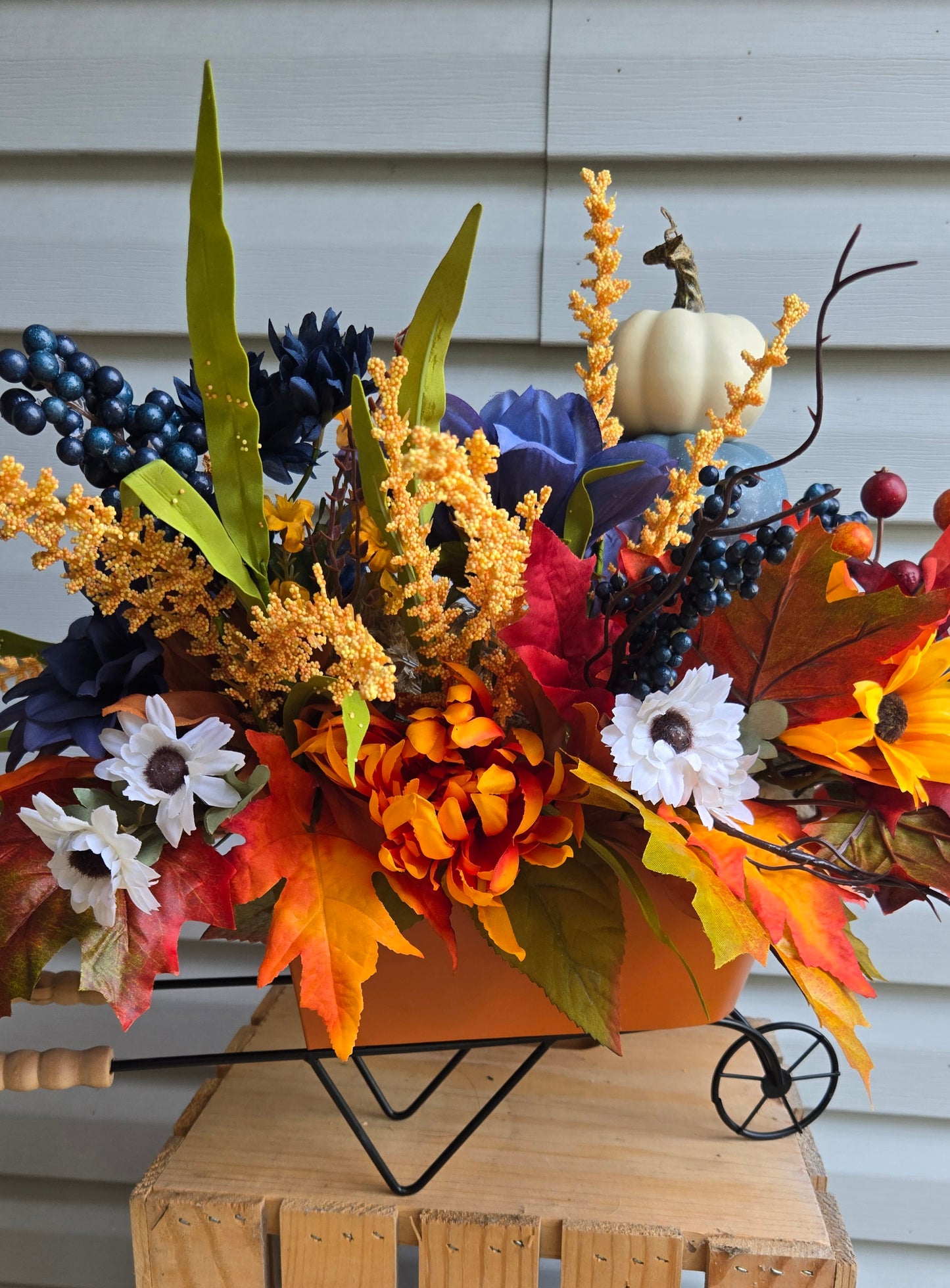 Fall Centerpiece with Stacked Pumpkins – Wagon Farmhouse Pumpkin Patch Autumn Arrangement