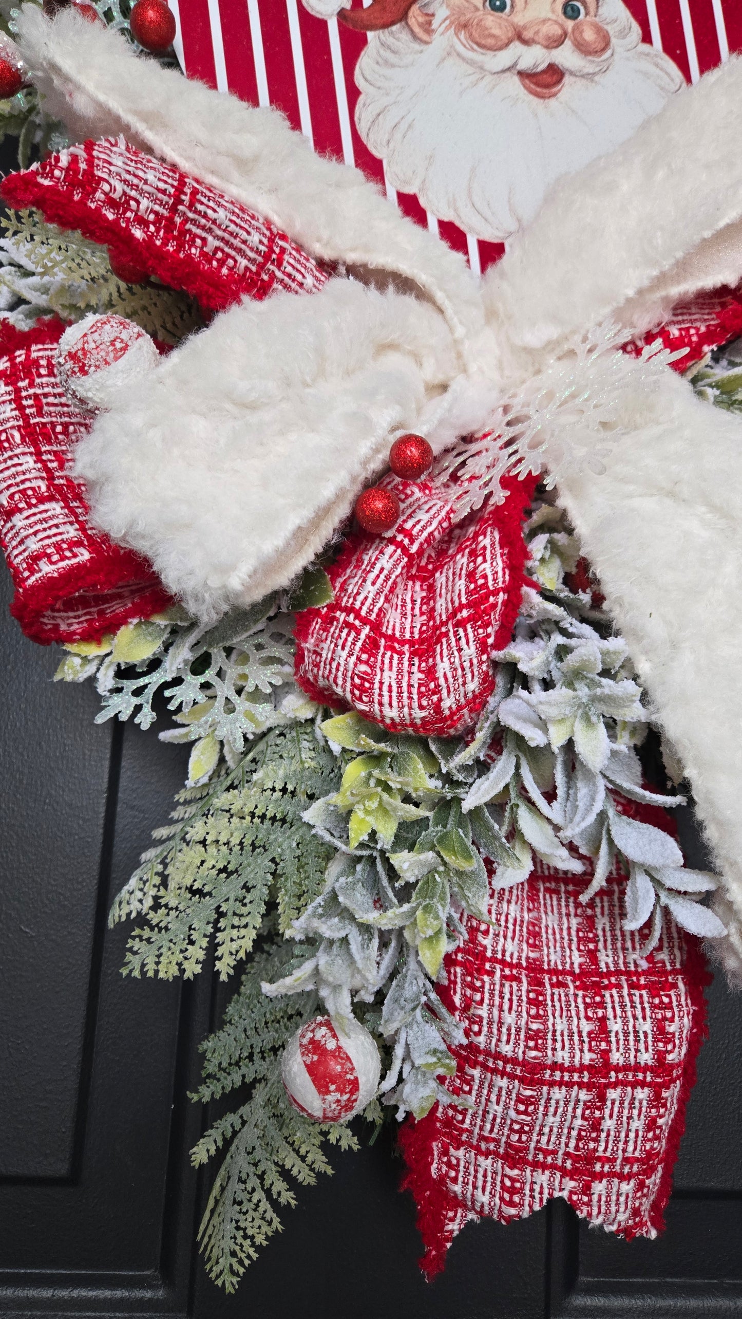 Santa Swag – Slim Pancake Style Christmas Door Wreath