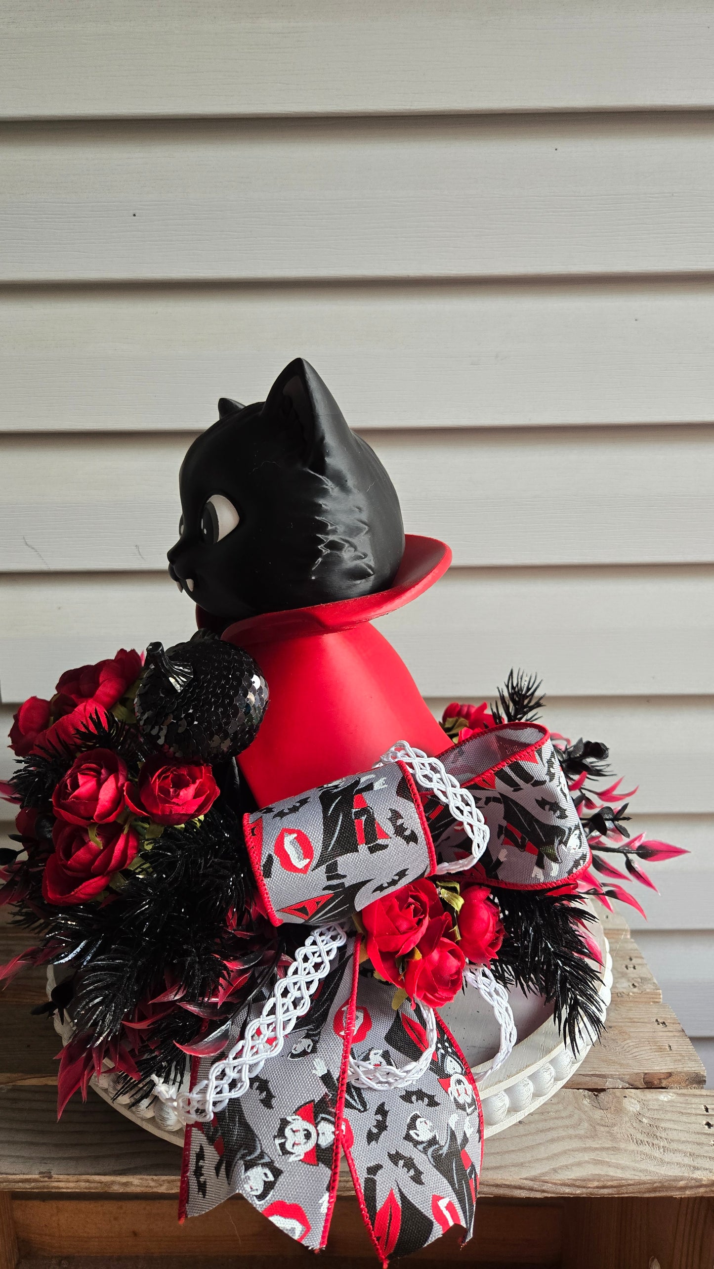 Vampire Kitty Halloween Centerpiece | Cat Halloween Decor