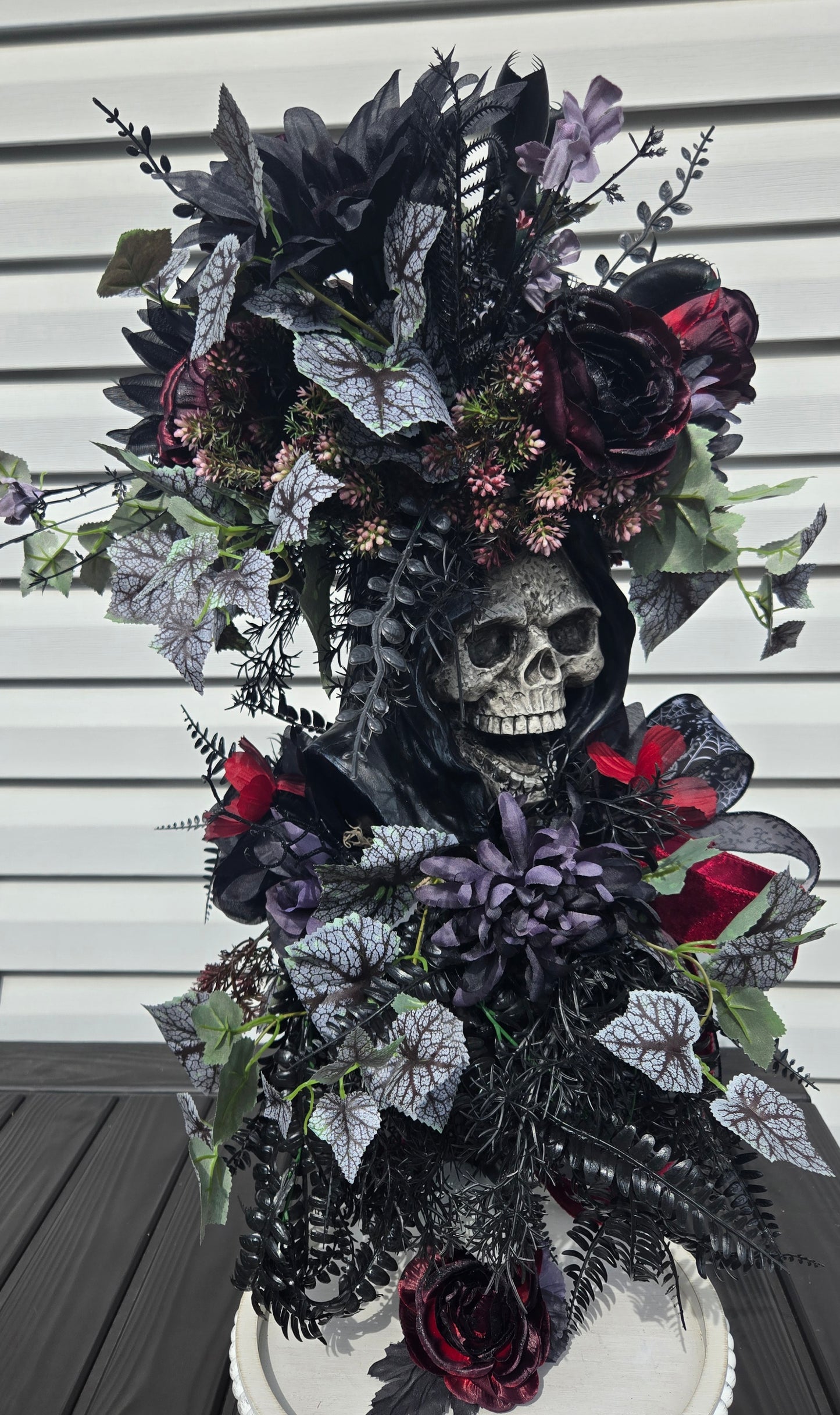 Goth Skull Floral Candlestick Arrangement – Dark Romantic Skull Planter Halloween Decor