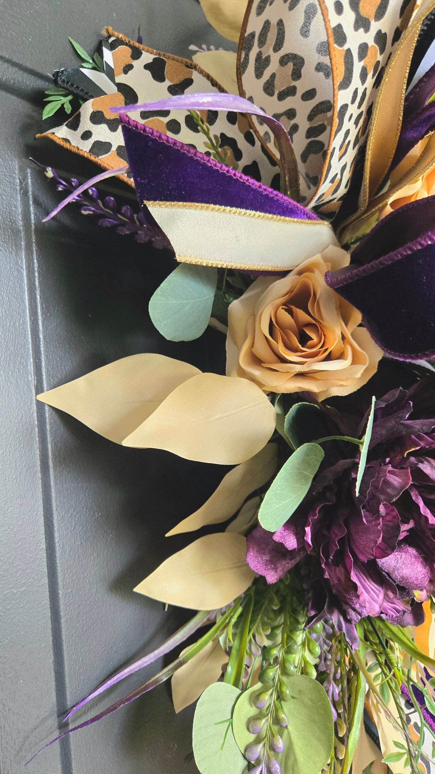 Chic Halloween Skull Wreath – Leopard & Velvet Door Décor