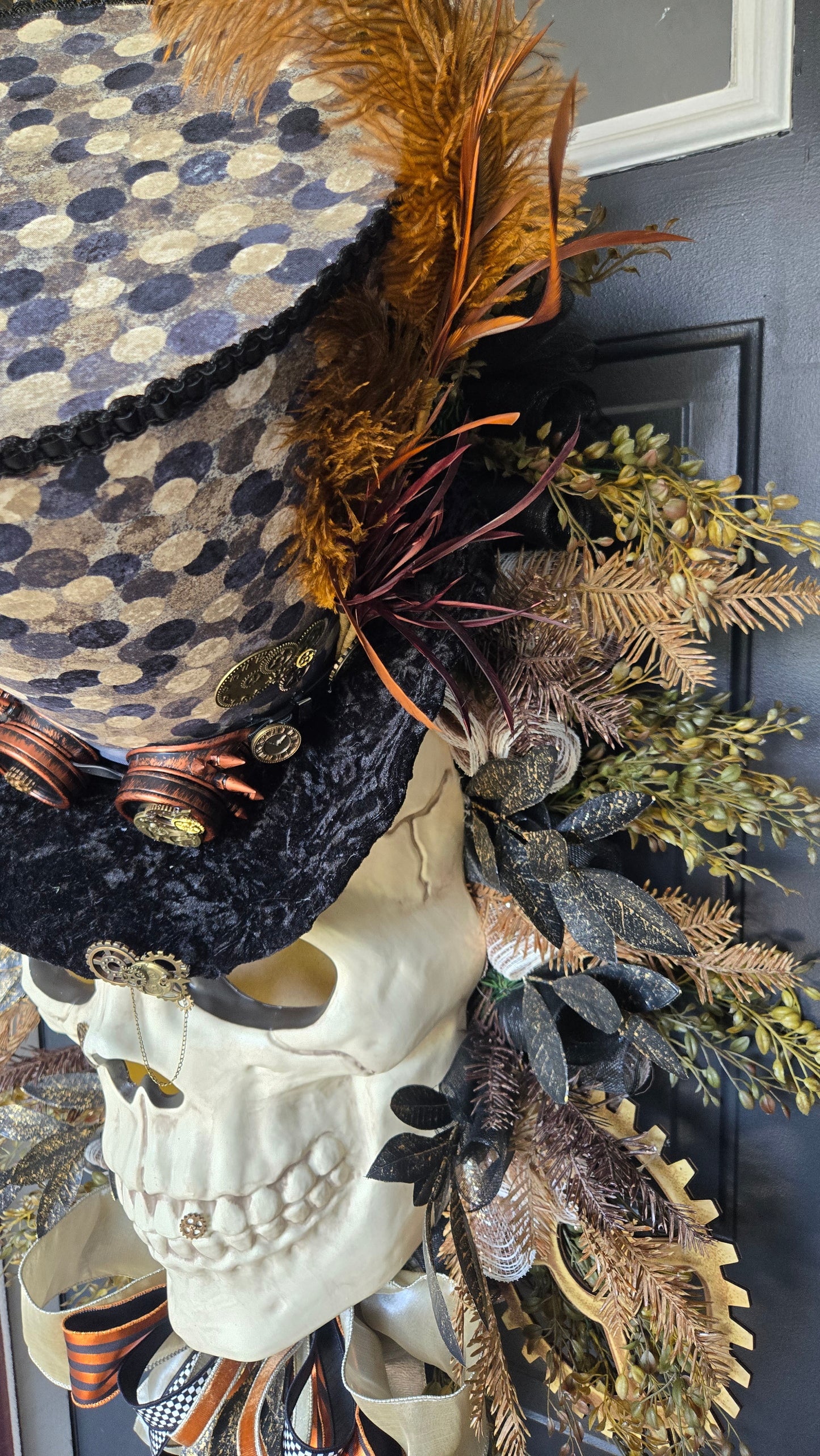 Halloween Wreath - Steampunk Skull with Top Hat