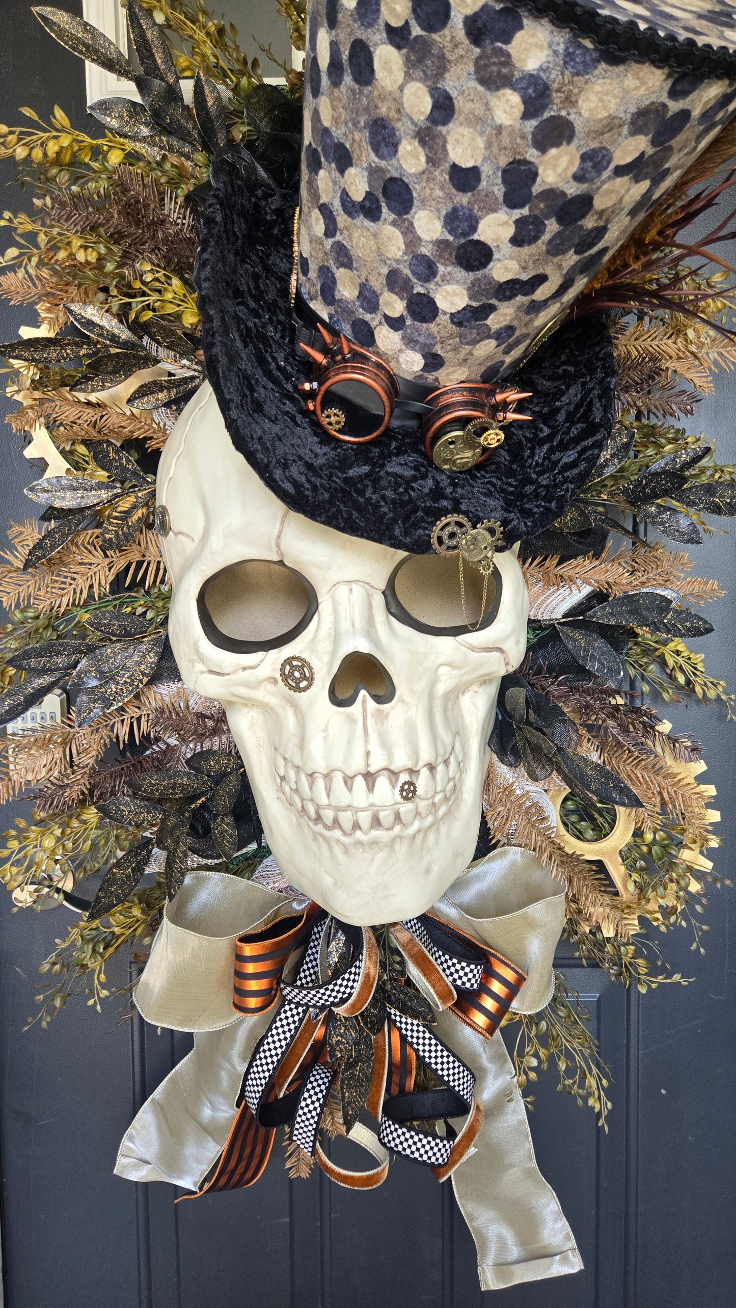 Halloween Wreath - Steampunk Skull with Top Hat