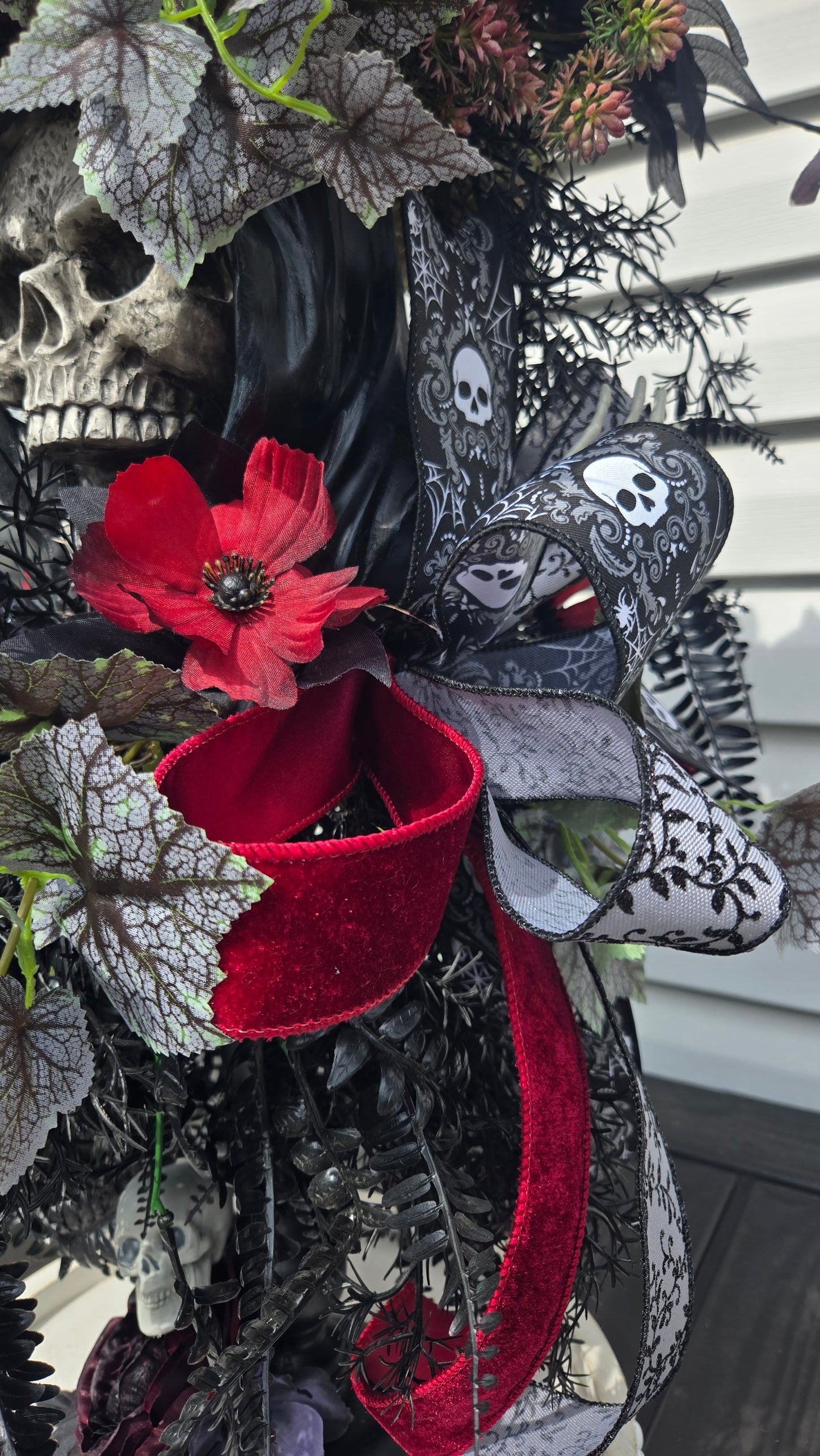Goth Skull Floral Candlestick Arrangement – Dark Romantic Skull Planter Halloween Decor