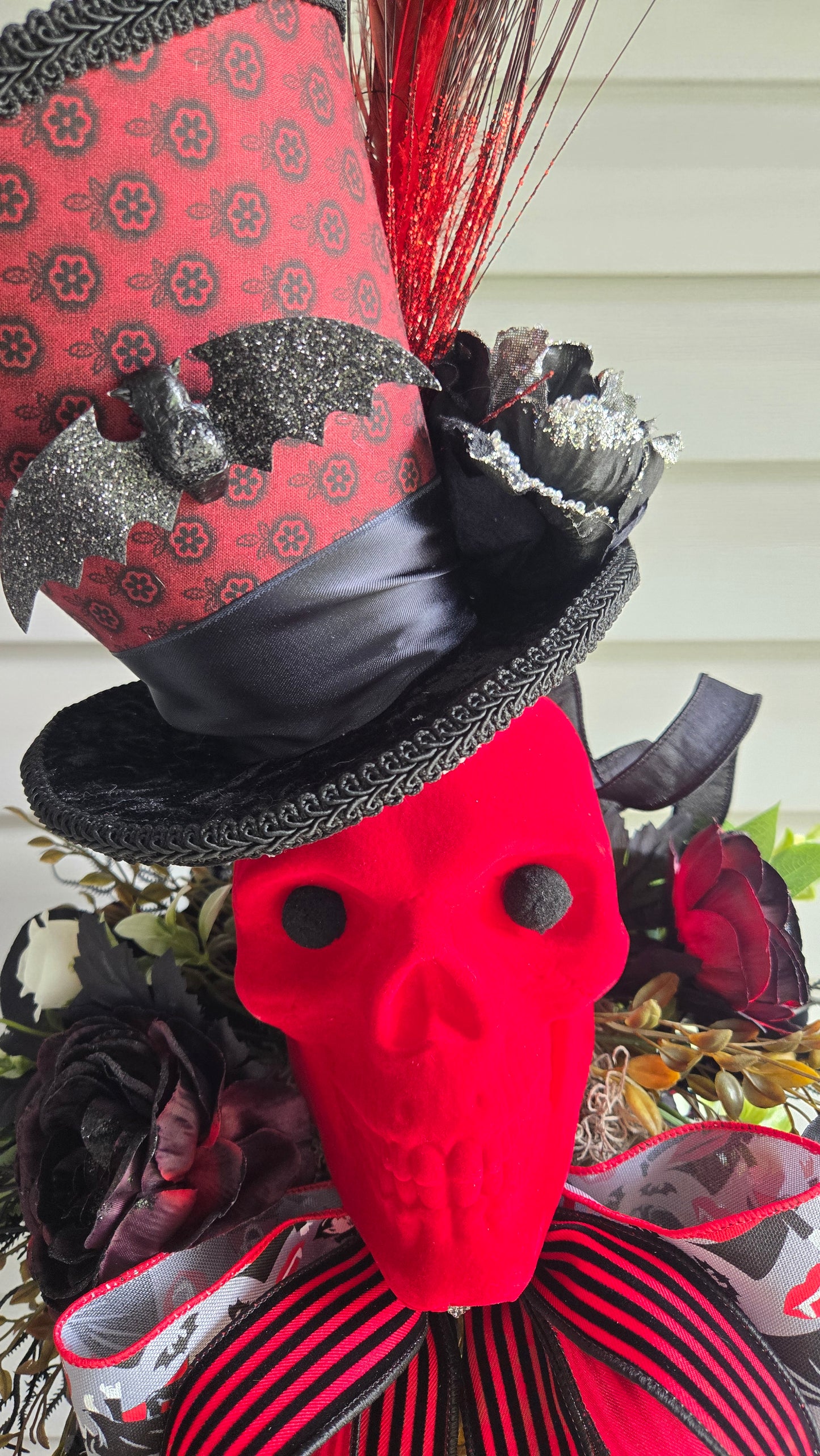 Bram Stoker’s Dracula Inspired Halloween Candlestick - Gothic Skull Haunted Centerpiece with Handmade Top Hat Table Decor