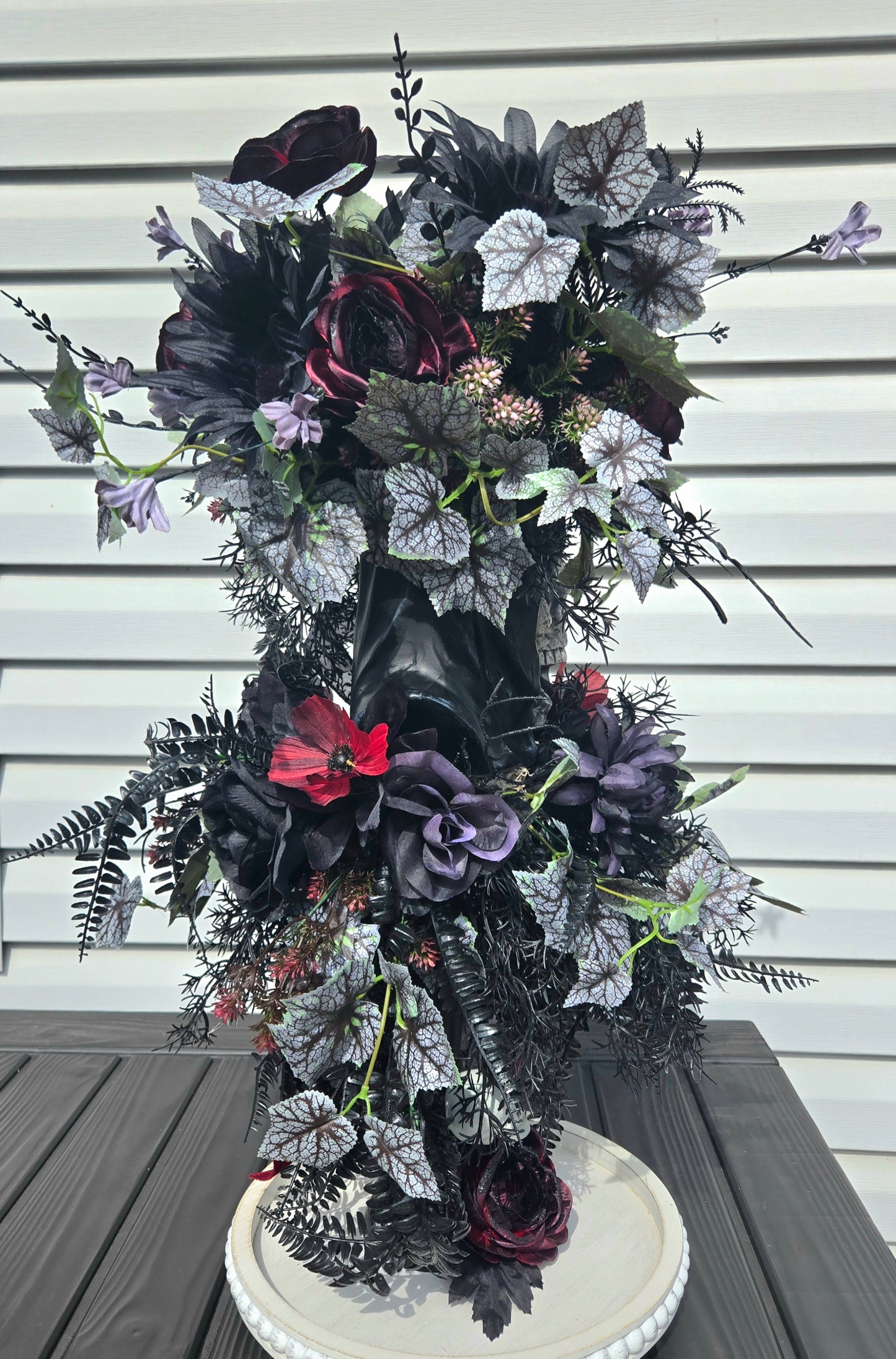 Goth Skull Floral Candlestick Arrangement – Dark Romantic Skull Planter Halloween Decor