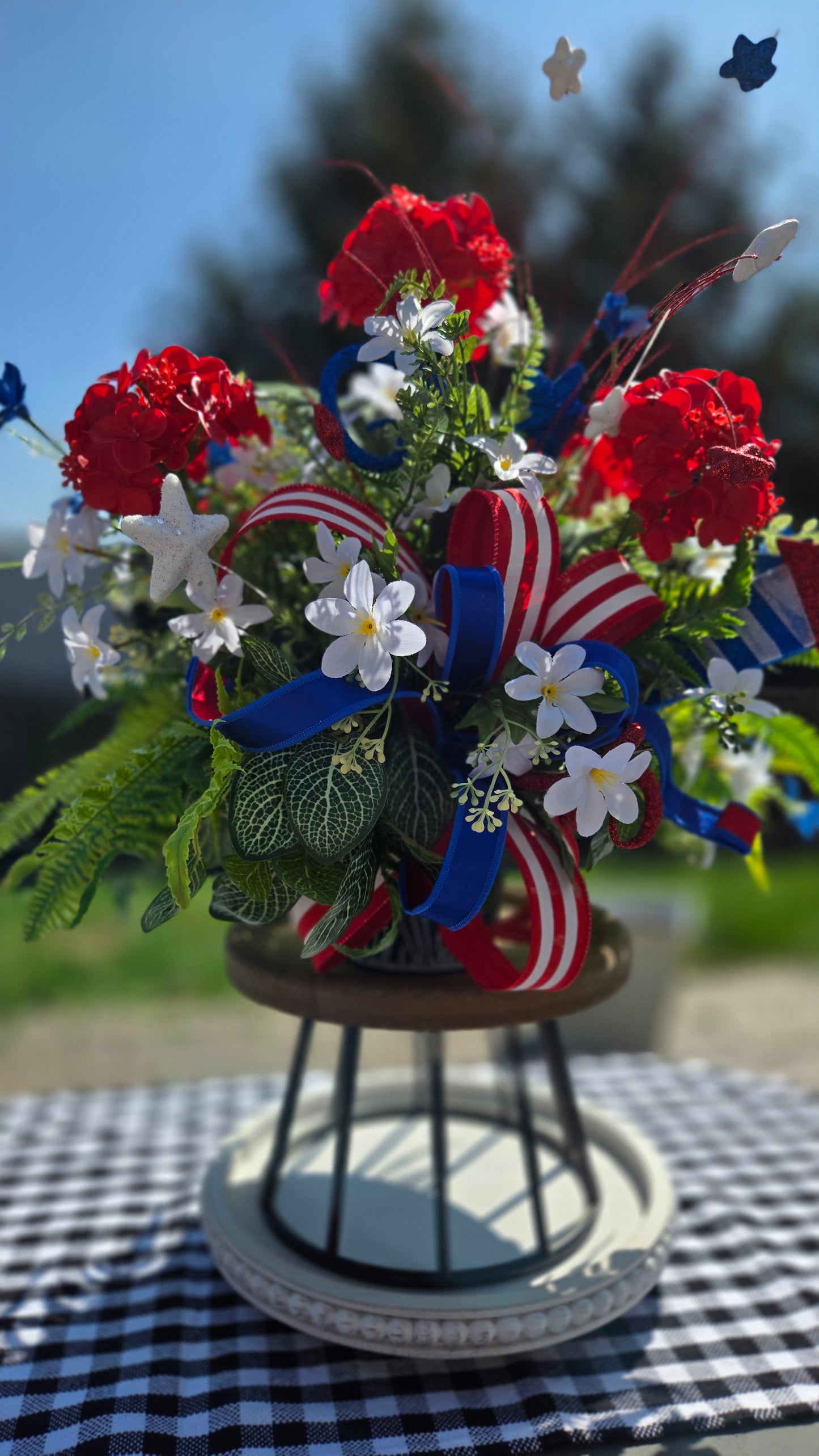 Summer Flower Arrangement - Patriotic Centerpiece - Stuffs n Things by JD