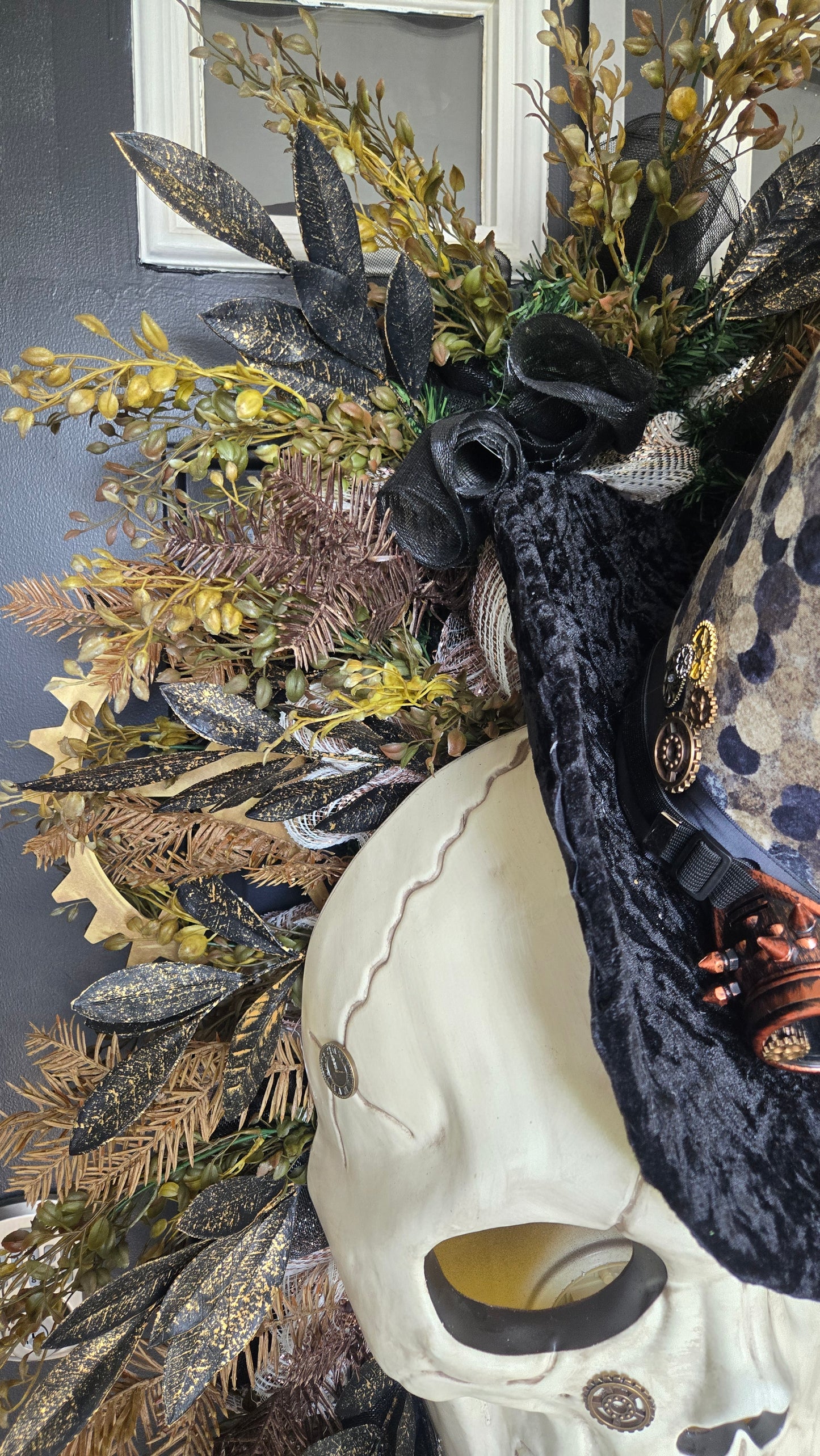 Halloween Wreath - Steampunk Skull with Top Hat