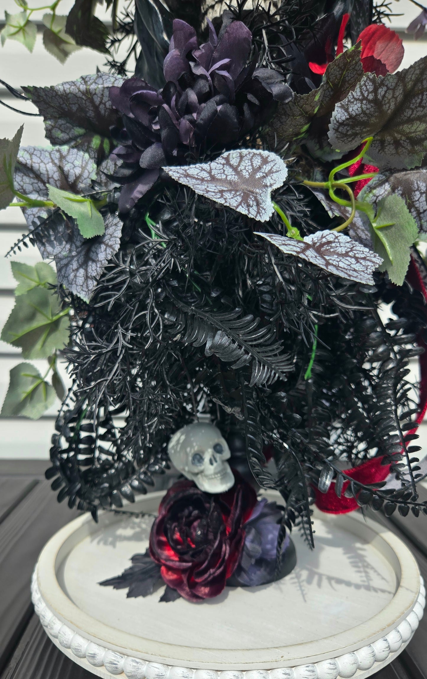 Goth Skull Floral Candlestick Arrangement – Dark Romantic Skull Planter Halloween Decor