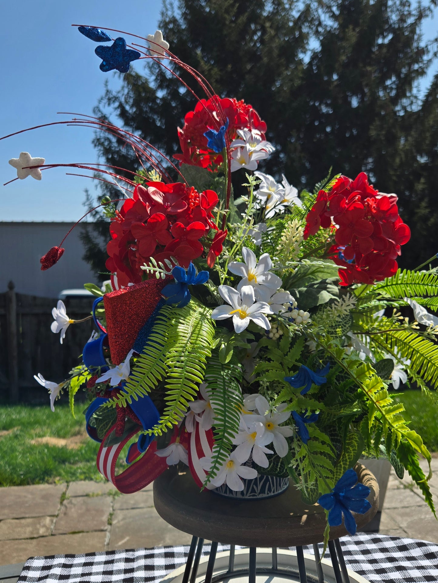 Summer Flower Arrangement - Patriotic Centerpiece - Stuffs n Things by JD