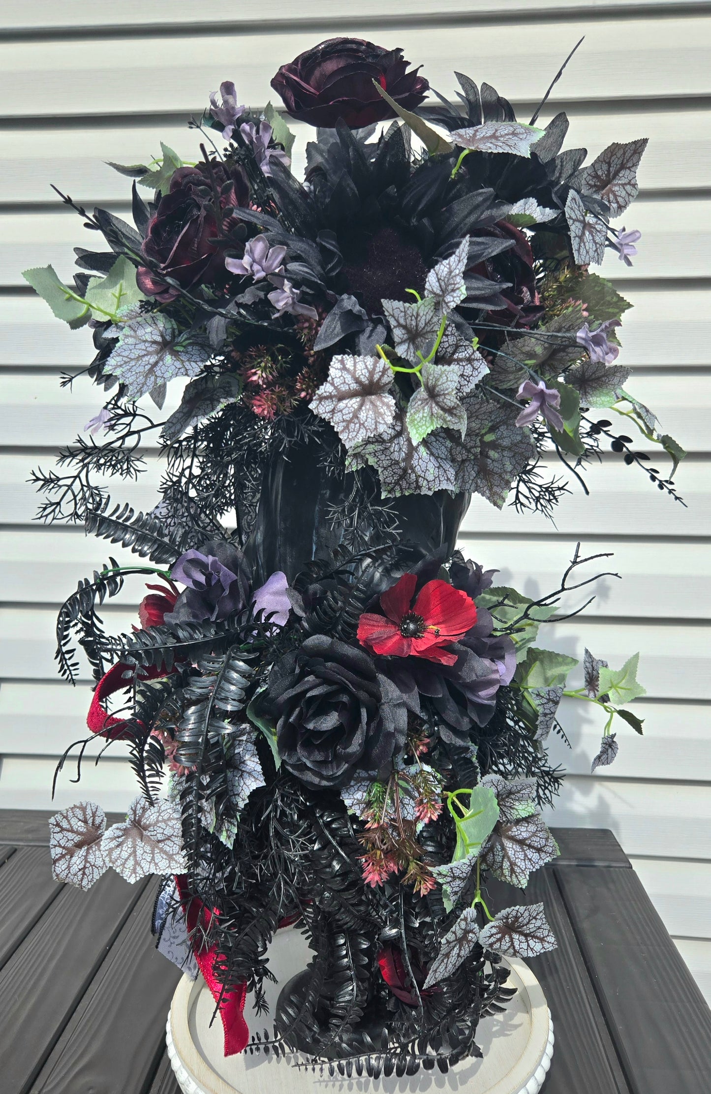 Goth Skull Floral Candlestick Arrangement – Dark Romantic Skull Planter Halloween Decor