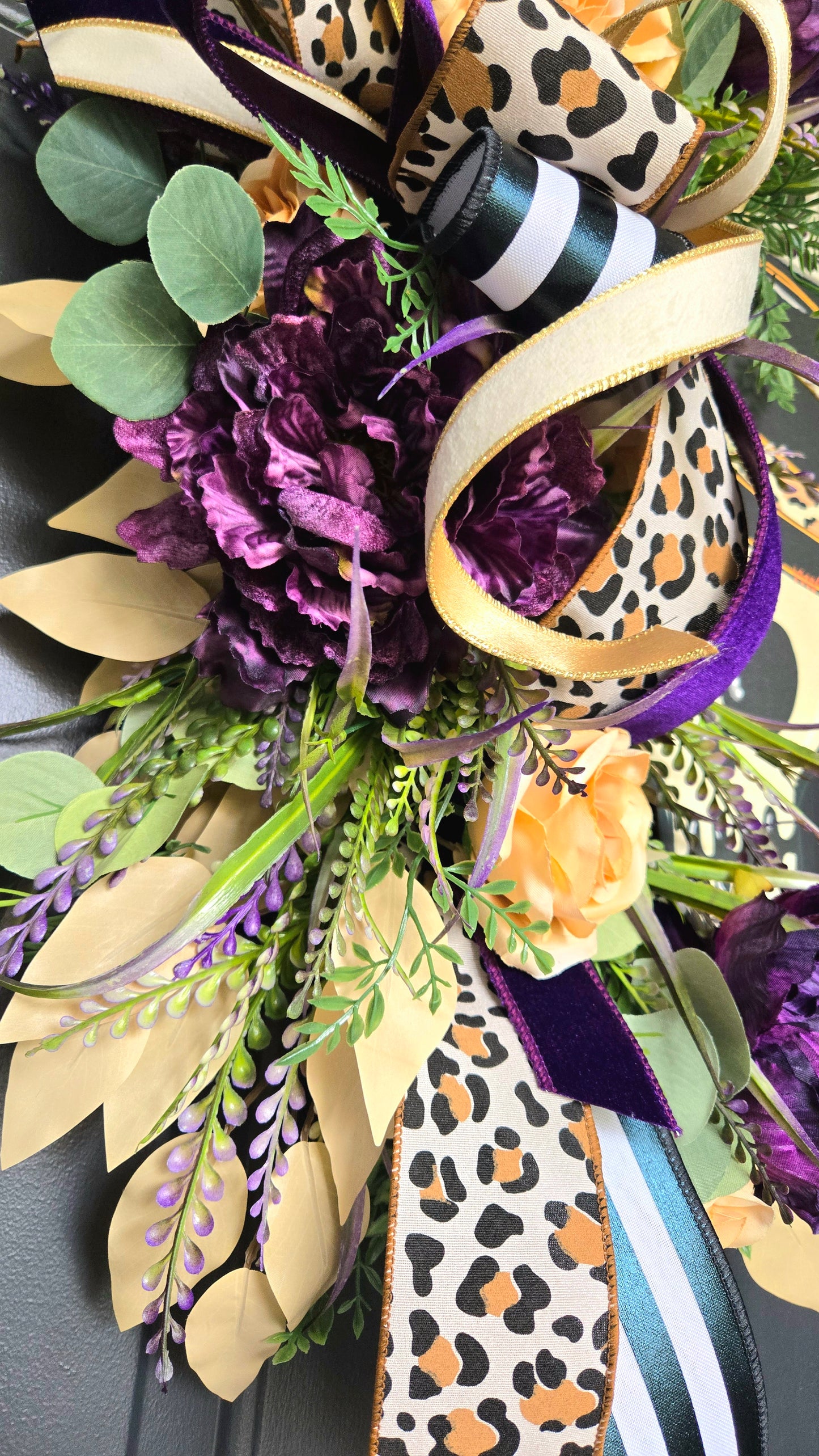 Chic Halloween Skull Wreath – Leopard & Velvet Door Décor