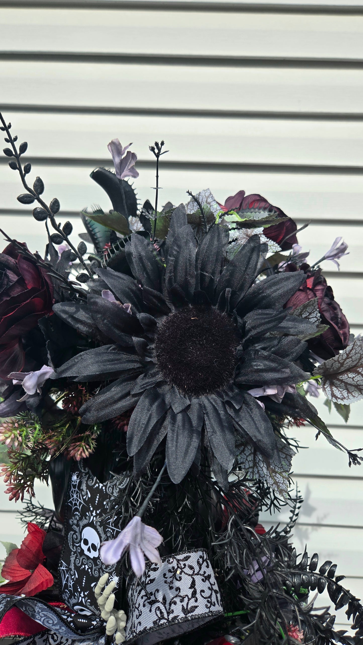 Goth Skull Floral Candlestick Arrangement – Dark Romantic Skull Planter Halloween Decor
