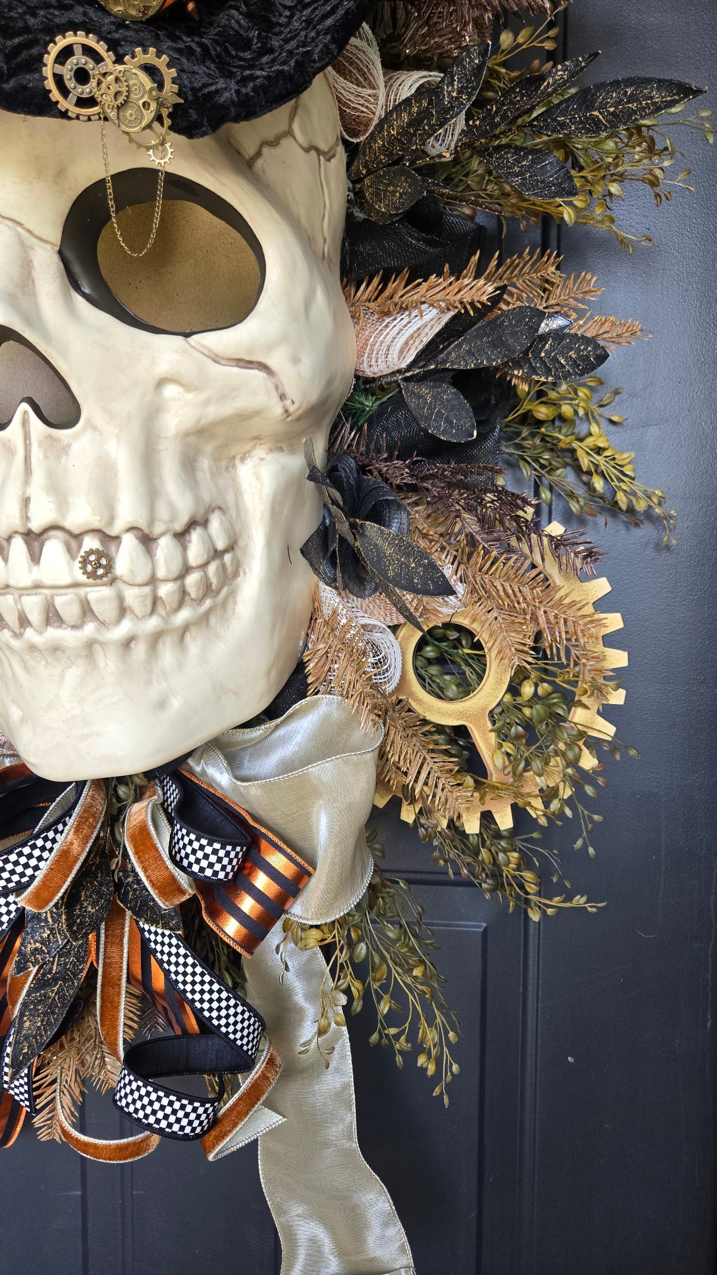 Halloween Wreath - Steampunk Skull with Top Hat