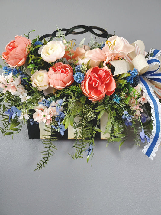 Round Top Collection Planter Basket Floral Arrangement or Wall Decor Stuffs n Things by JD