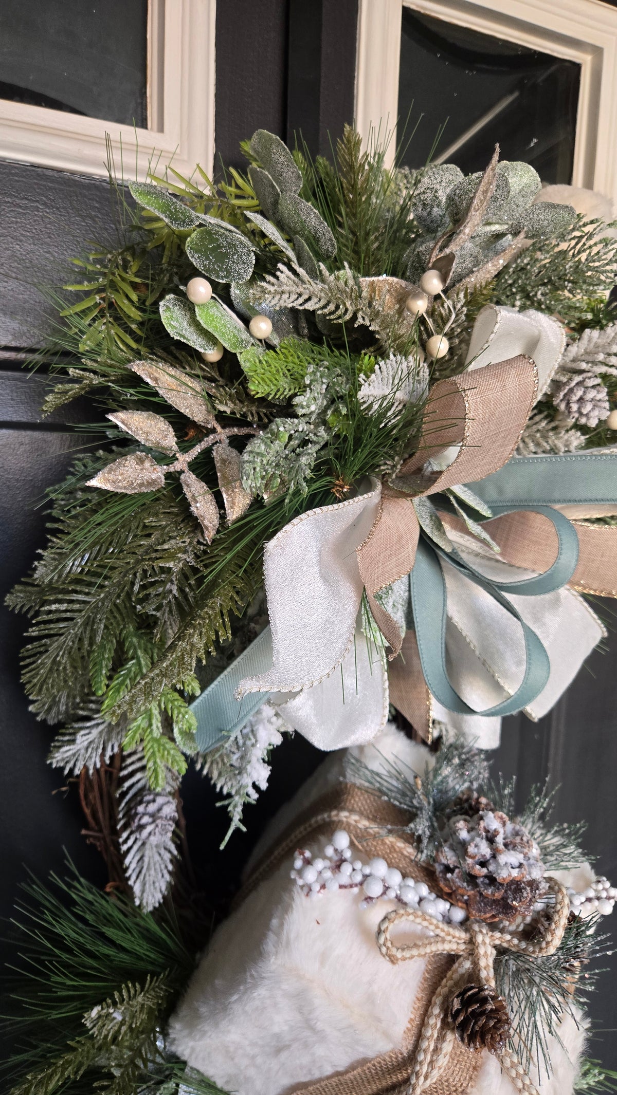 Winter Woodland Oval Grapevine Wreath | Snowy Owl & Luxury Christmas Door Swag