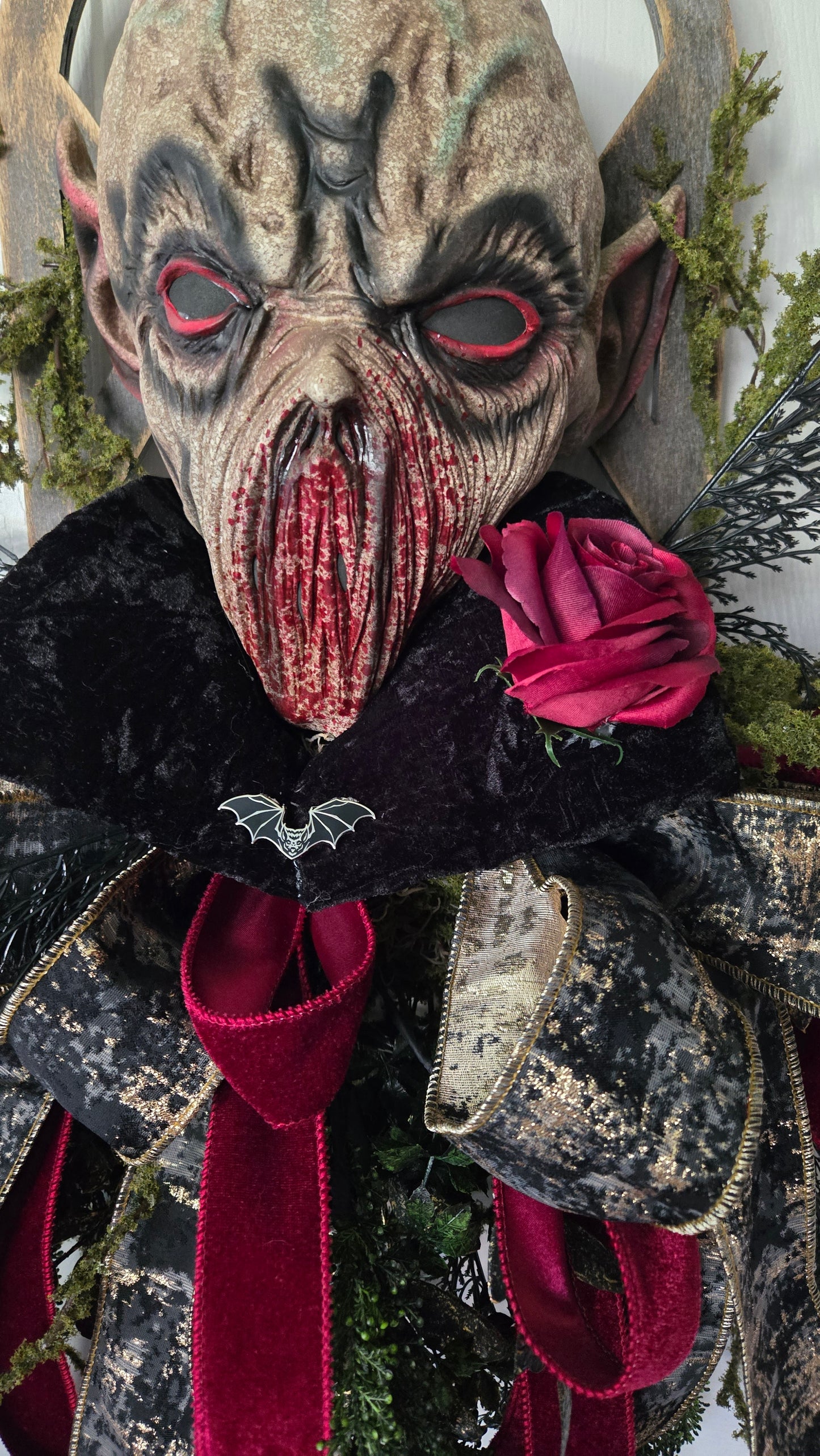 Creepy Halloween Wreath - Nosferatu Vampire Gothic Wall Hanger