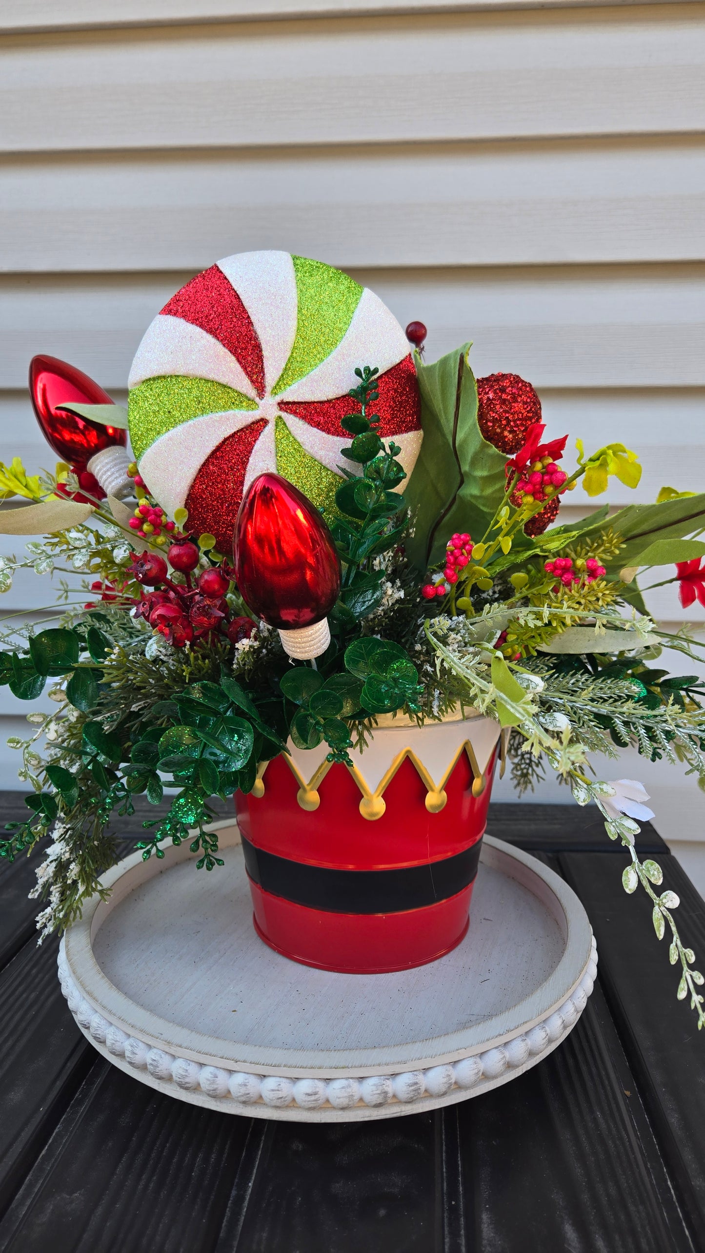 Whimsical Christmas Table Arrangement – Santa Belt Pot Centerpiece