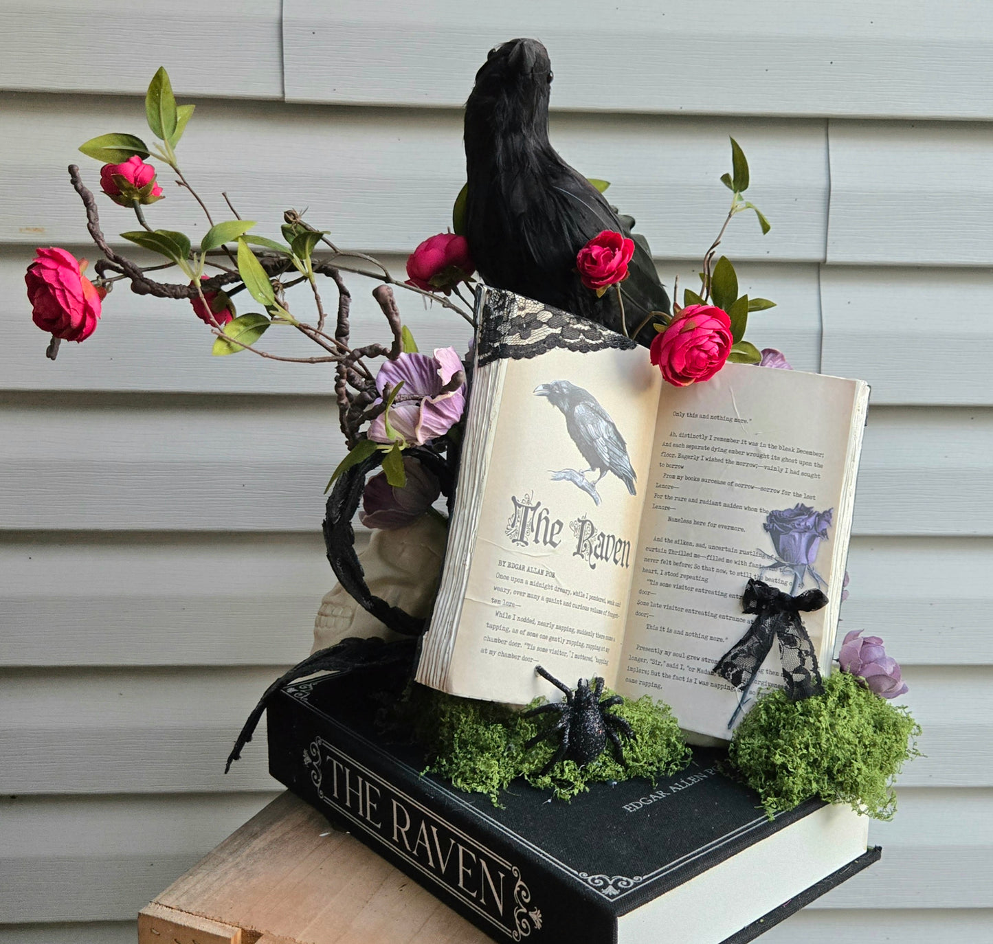 The Raven Gothic Centerpiece | Edgar Allan Poe Inspired Literary Halloween Decor