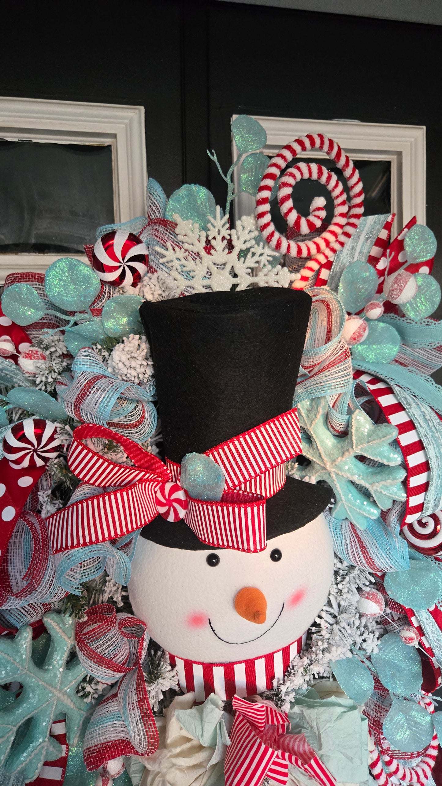 Whimsical Snowman Christmas Wreath with Rag Bow – Peppermint Holiday Door Decor in Red, White & Aqua