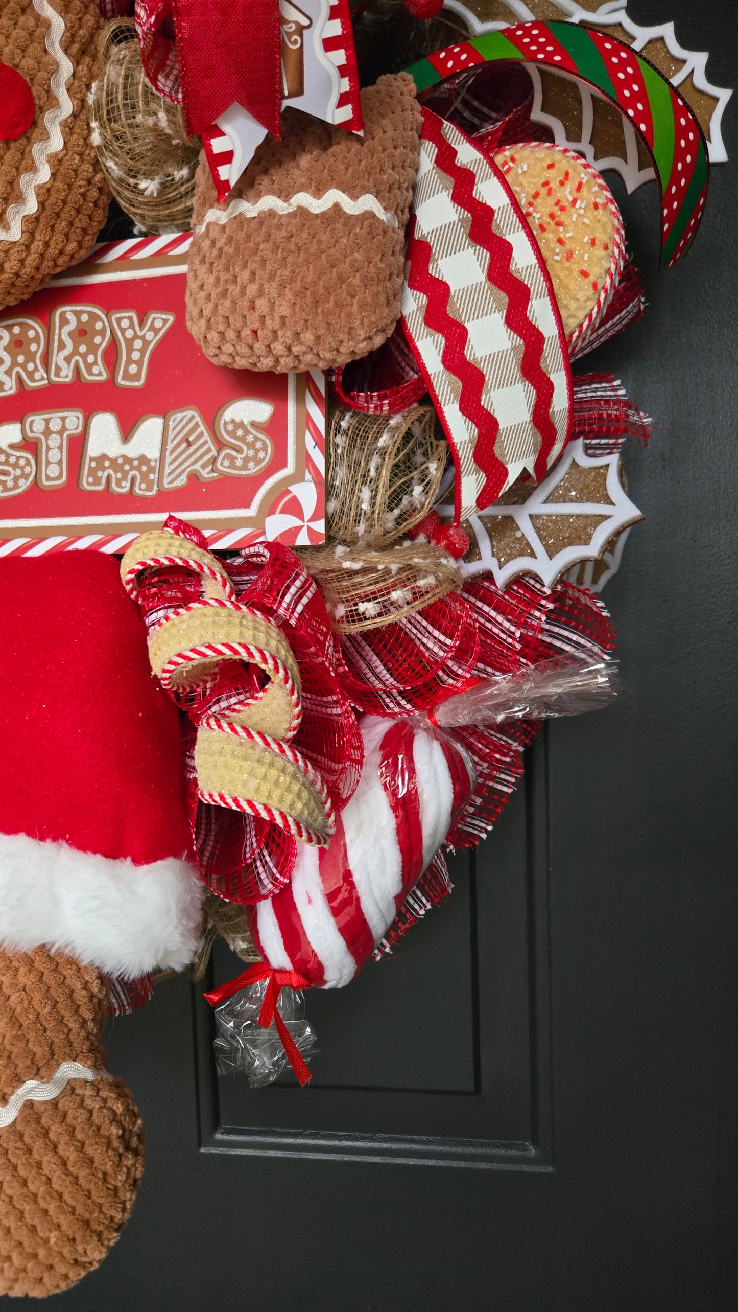 Whimsical Gingerbread Girl Christmas Wreath – Candy Cane Holiday Door Decor, Merry Christmas Mesh Wreath, Gingerbread Bakery Theme