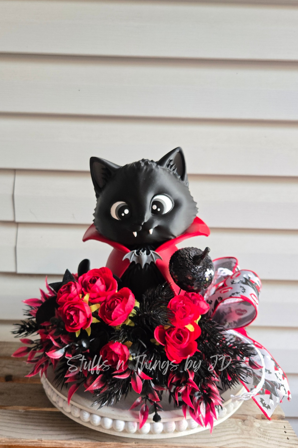 Vampire Kitty Halloween Centerpiece | Cat Halloween Decor