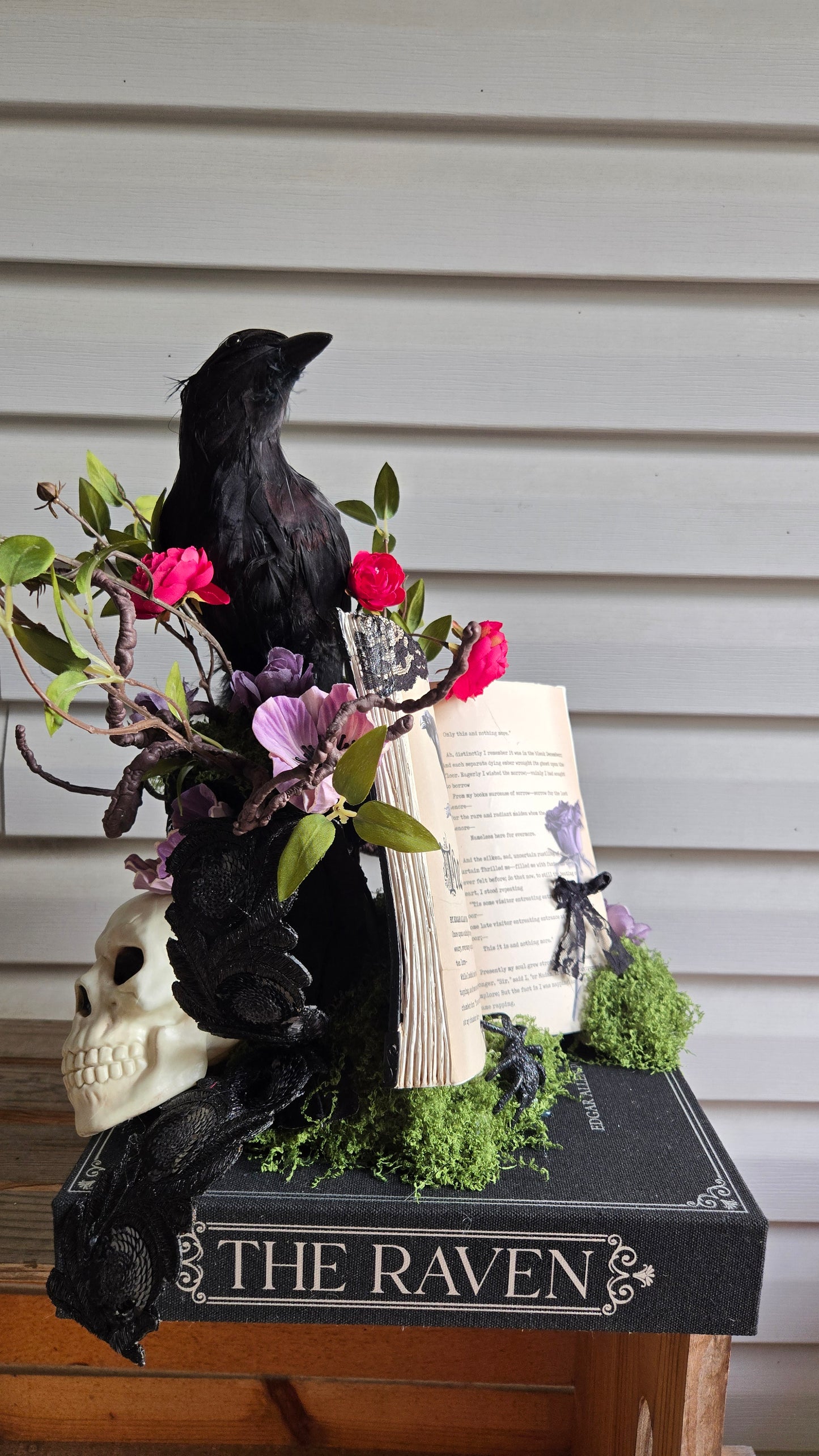 The Raven Gothic Centerpiece | Edgar Allan Poe Inspired Literary Halloween Decor