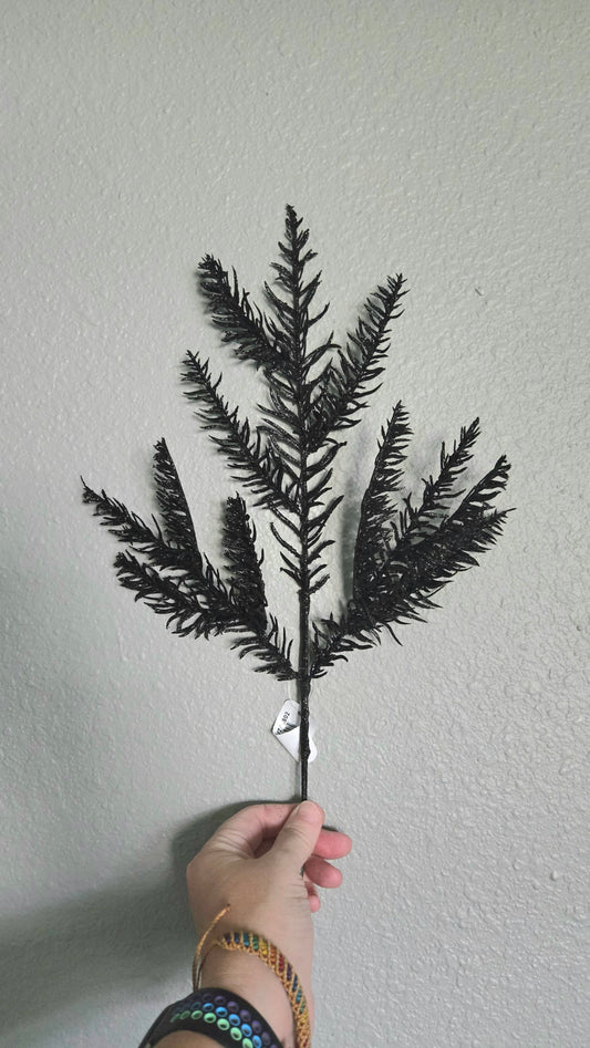 18" Black Glitter Noble Pine