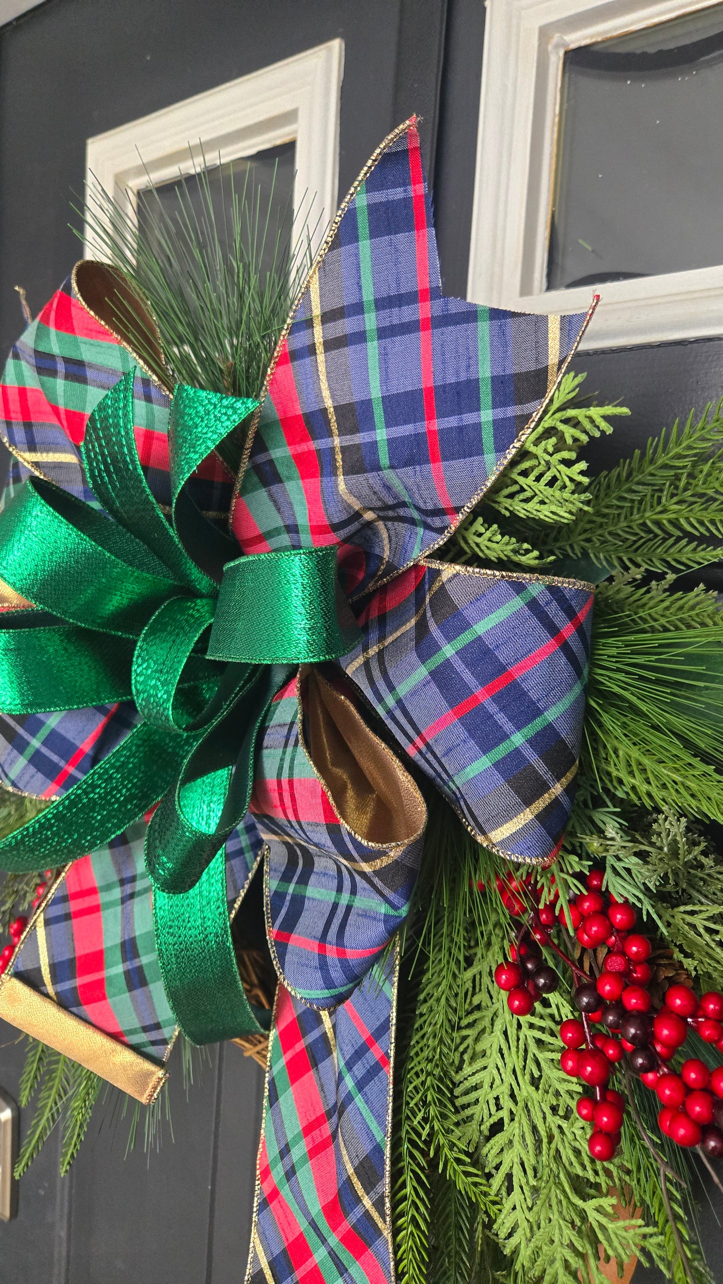 Ralph Lauren Inspired Christmas Wreath – Classic Tartan Plaid Wreath