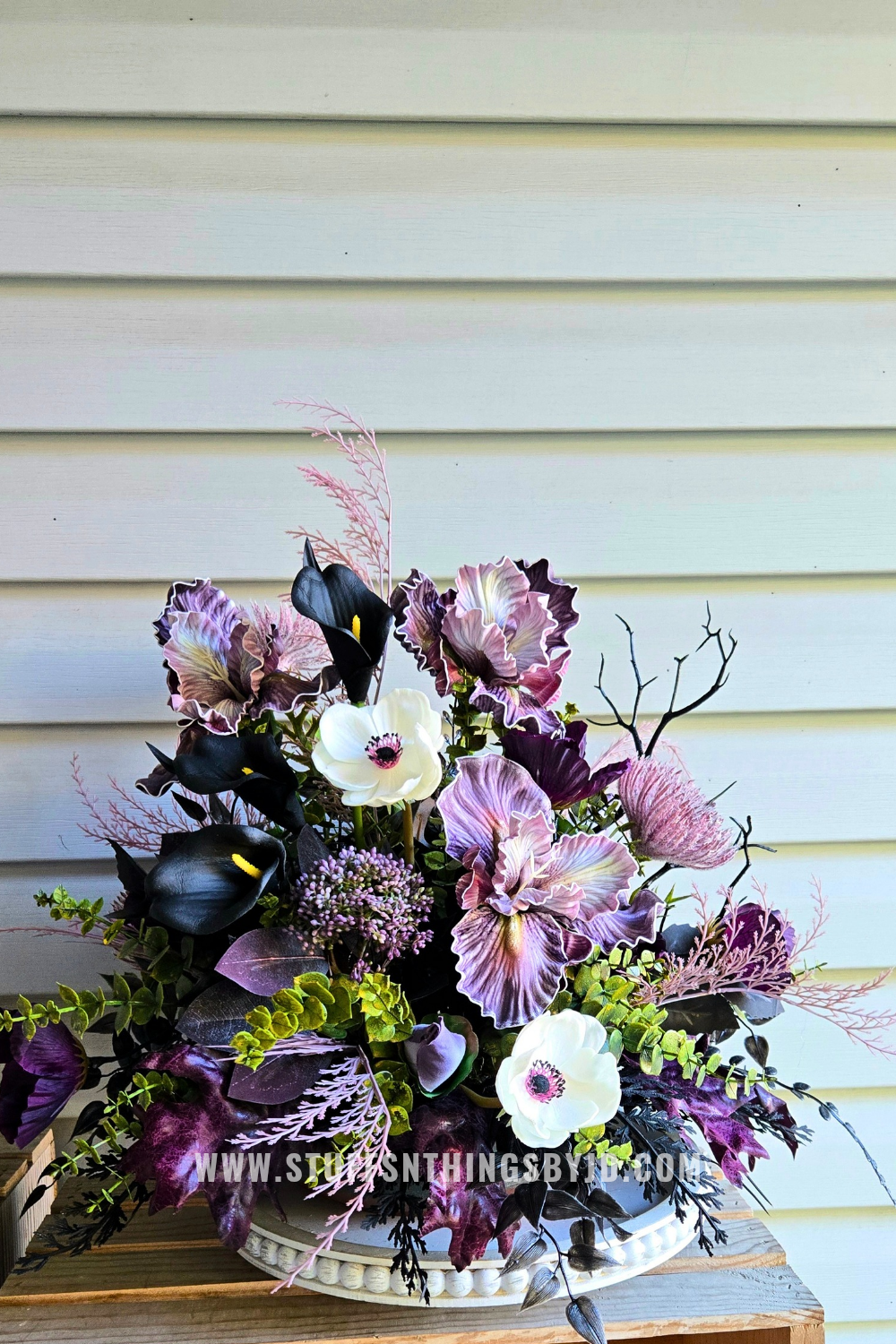 Midnight Vow Gothic Wedding Centerpiece | Moody Lavender & Black Floral Arrangement