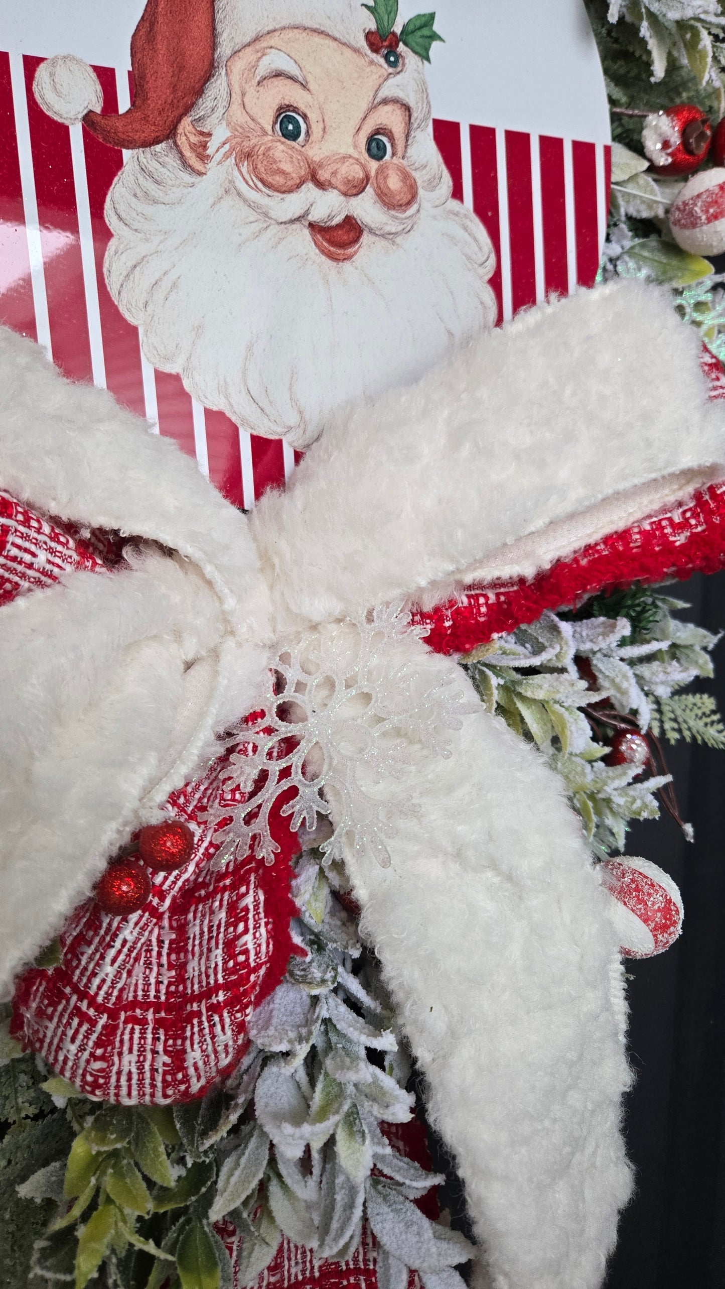 Santa Swag – Slim Pancake Style Christmas Door Wreath