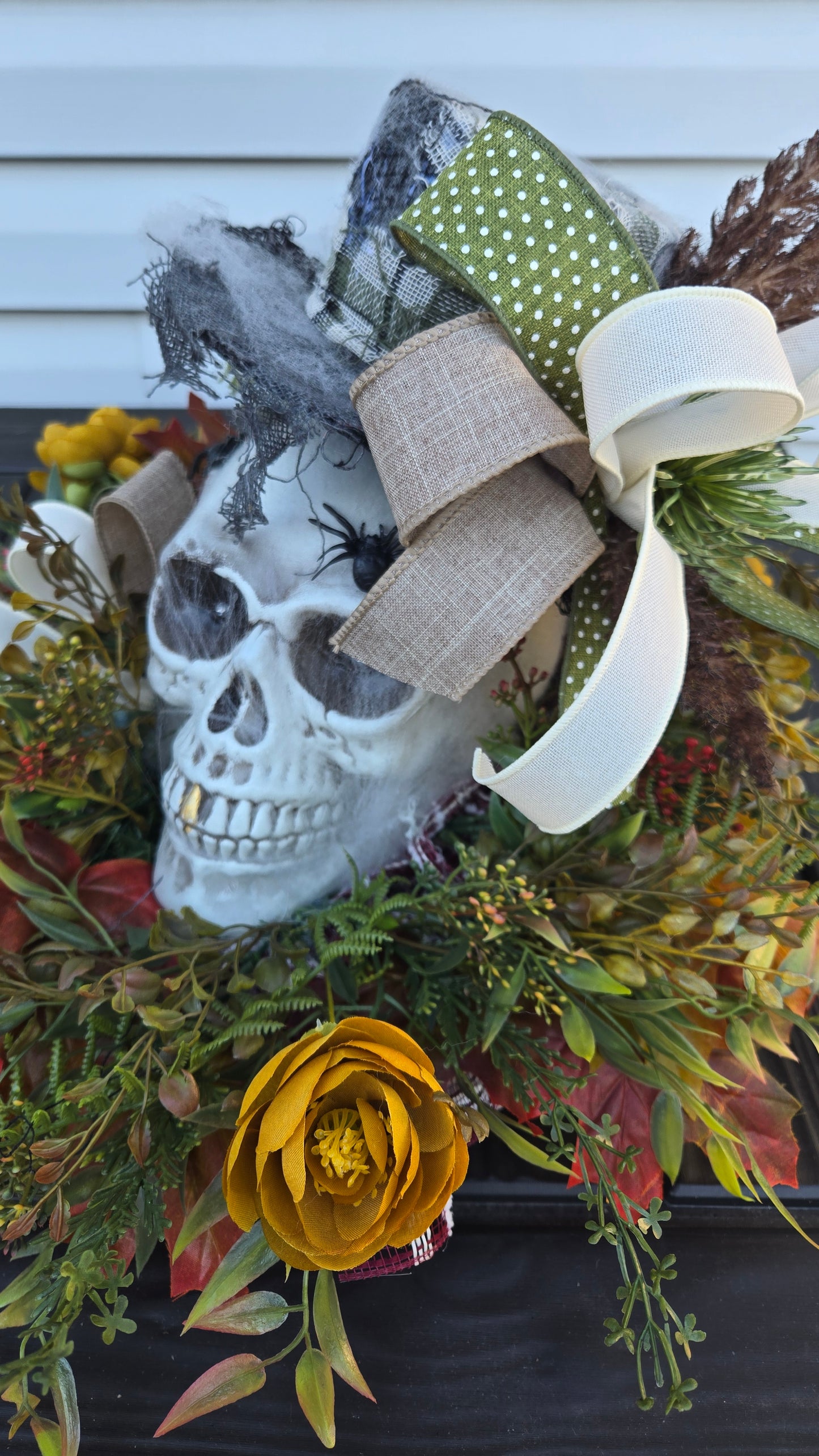 Animated Halloween or Fall Skull Centerpiece with Light-Up Eyes - Gothic Fall Floral Arrangement with Moving Hat