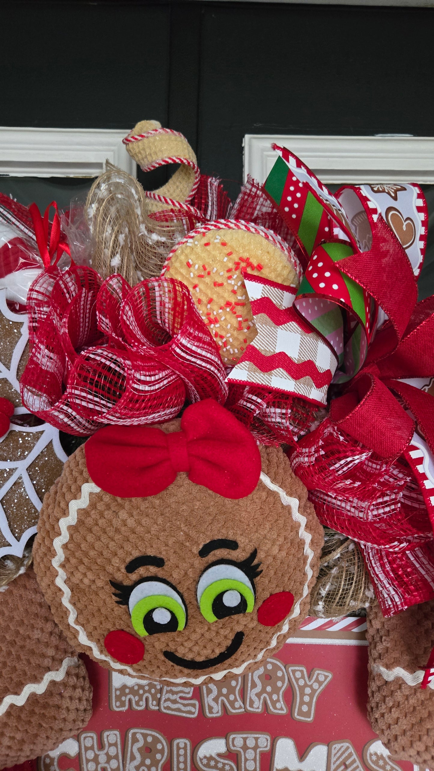 Whimsical Gingerbread Girl Christmas Wreath – Candy Cane Holiday Door Decor, Merry Christmas Mesh Wreath, Gingerbread Bakery Theme
