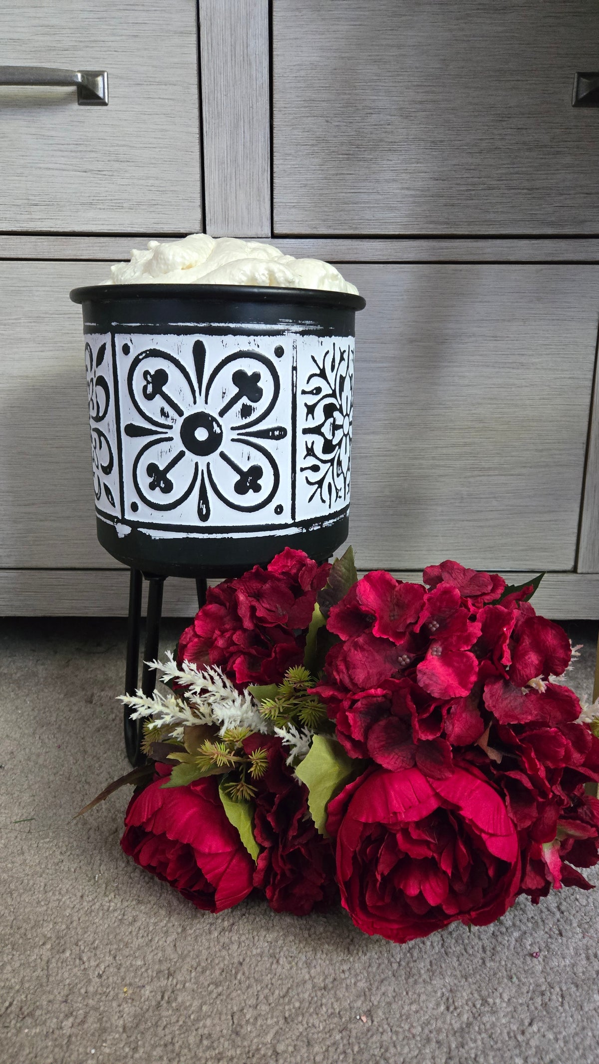 Style That Spot Crimson & Evergreen Floor Arrangement | Black, White & Red Holiday Plant Stand