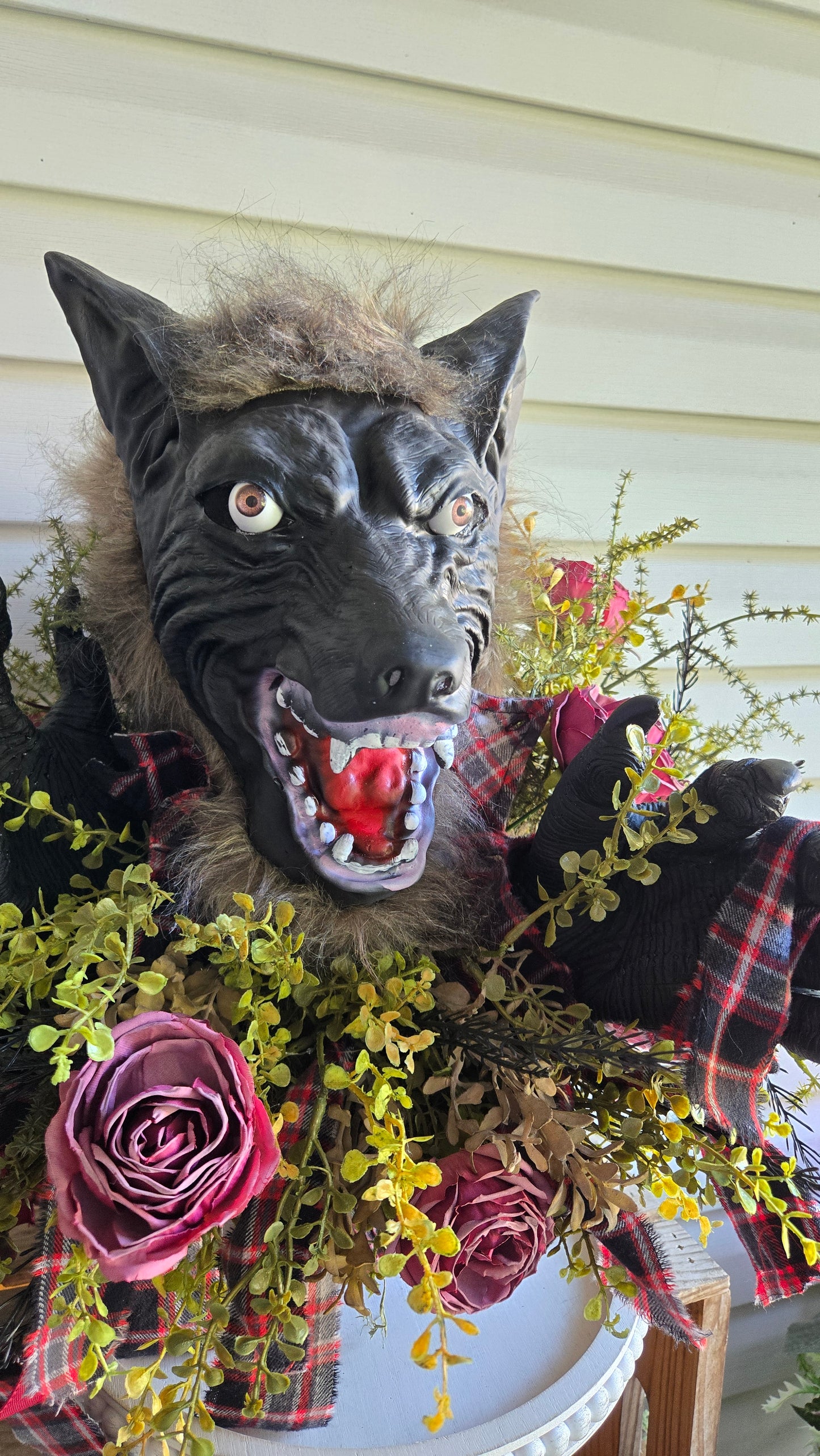 Romantic Gothic Werewolf Halloween Centerpiece | Animated Horror Floral Arrangement | One-of-a-Kind Decor