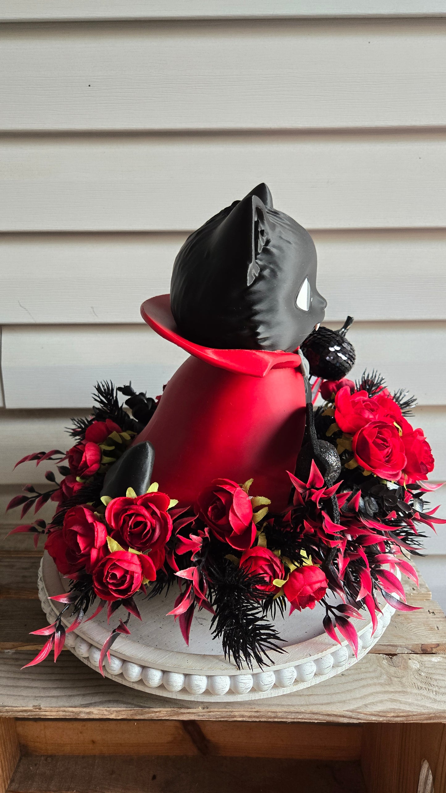 Vampire Kitty Halloween Centerpiece | Cat Halloween Decor