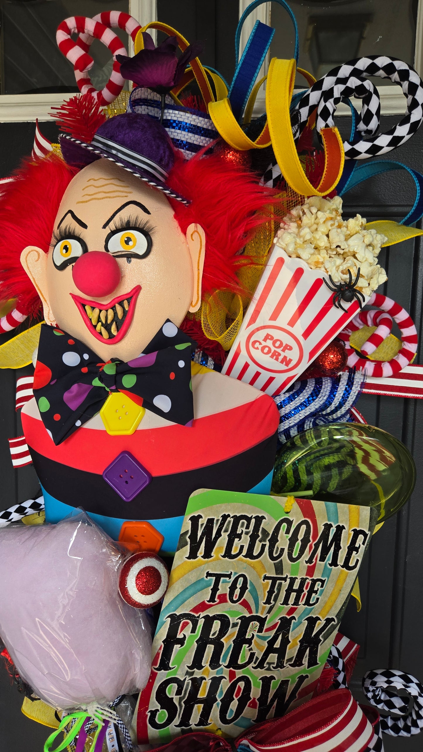 Creepy Circus Halloween Wreath - Freakshow Clown