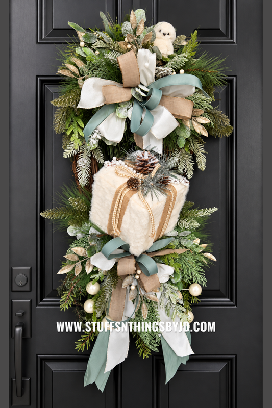 Winter Woodland Oval Grapevine Wreath | Snowy Owl & Luxury Christmas Door Swag