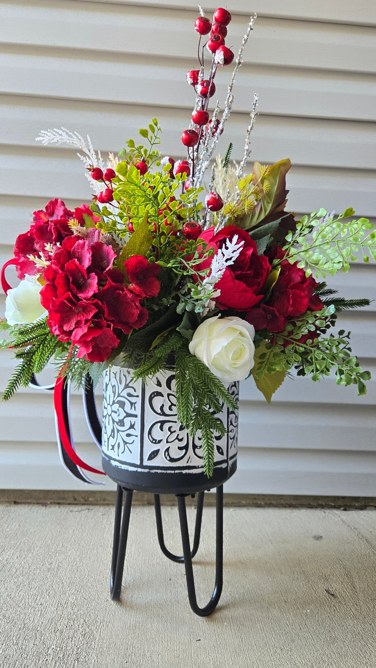 Style That Spot Crimson & Evergreen Floor Arrangement | Black, White & Red Holiday Plant Stand